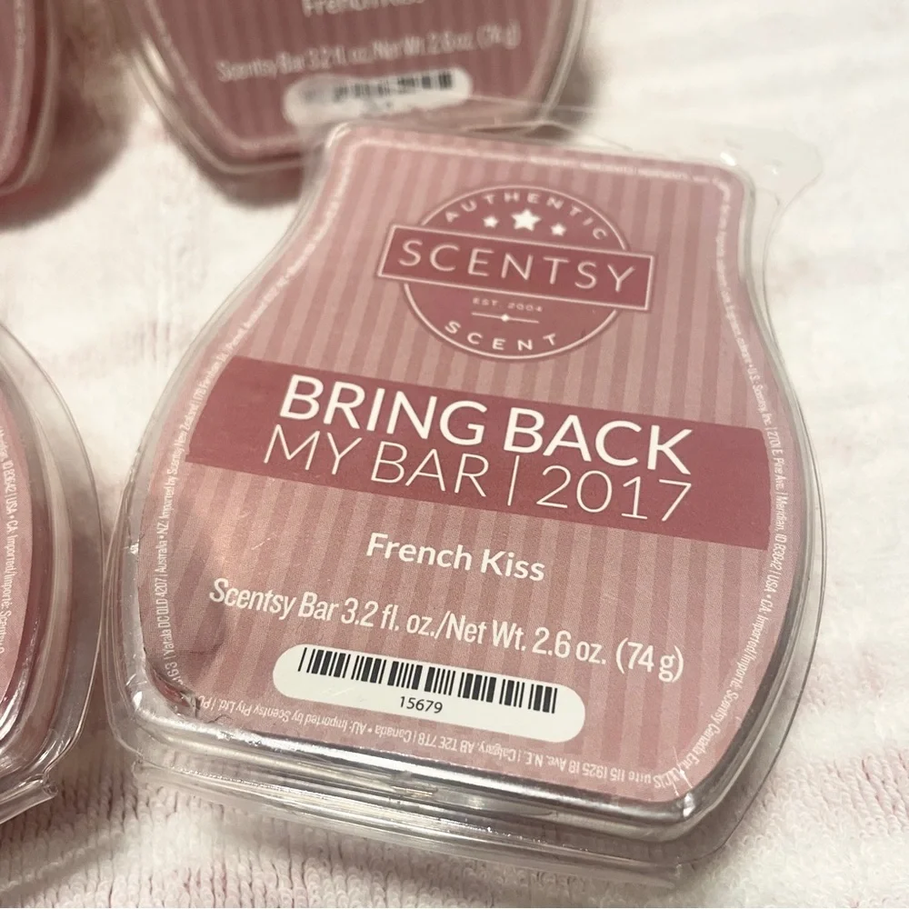 4  Scentsy French Kiss Wax 